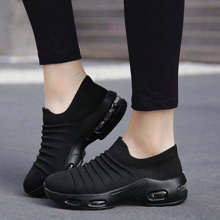Orthopedic Shoes Women Breathable Slip-on Sneakers Air Cushion Mesh Leisure