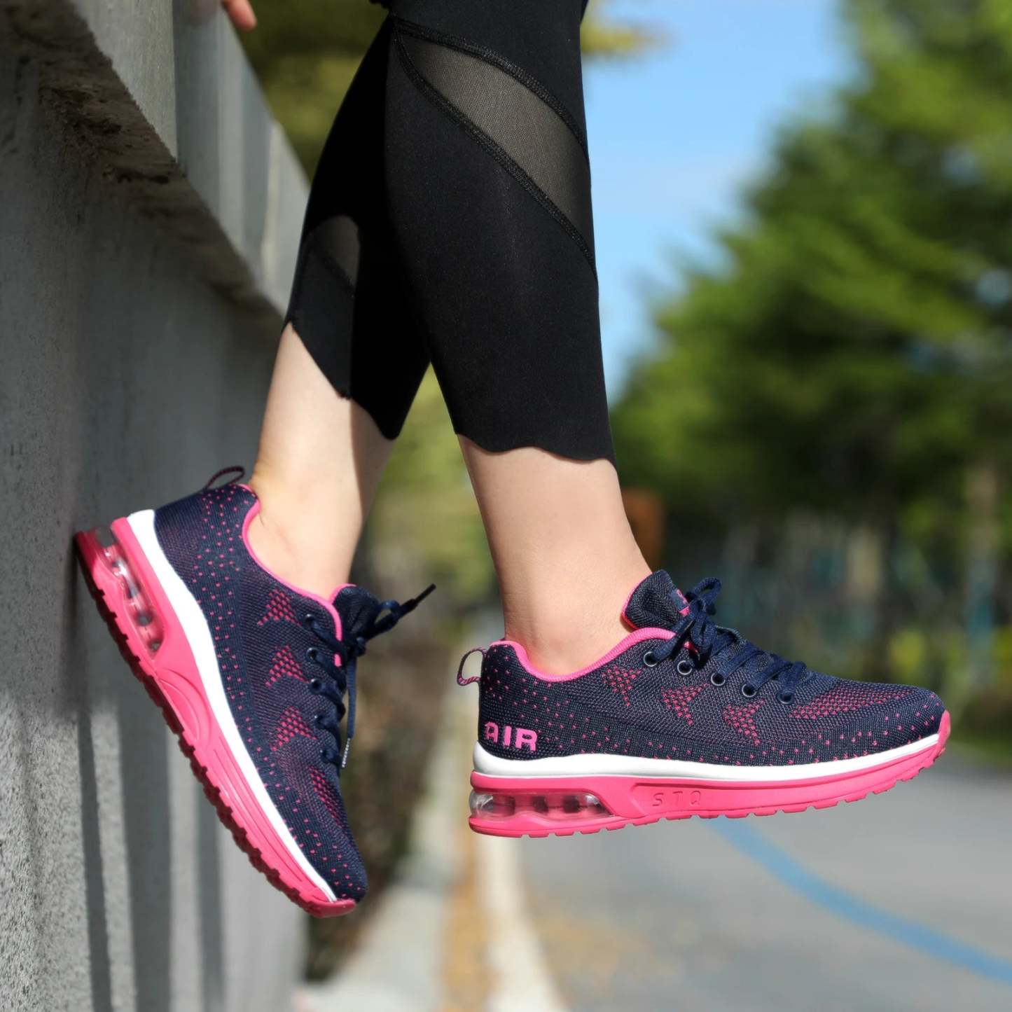 Ergonomic Comfort Shoe for Pain Alleviation