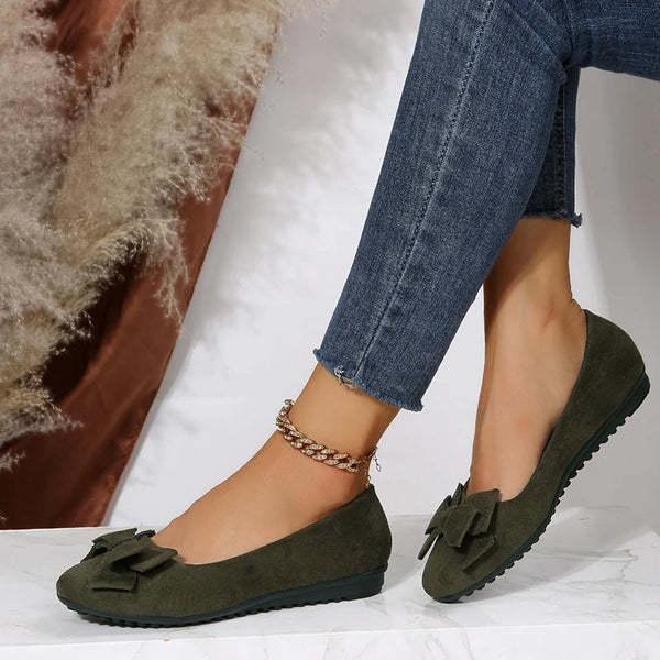 Orthopaedic low shoes