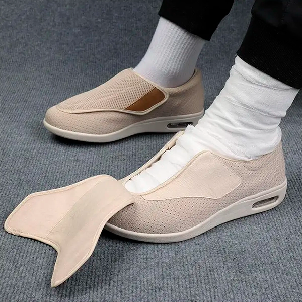 Wide Diabetic Shoes for Swollen Feet