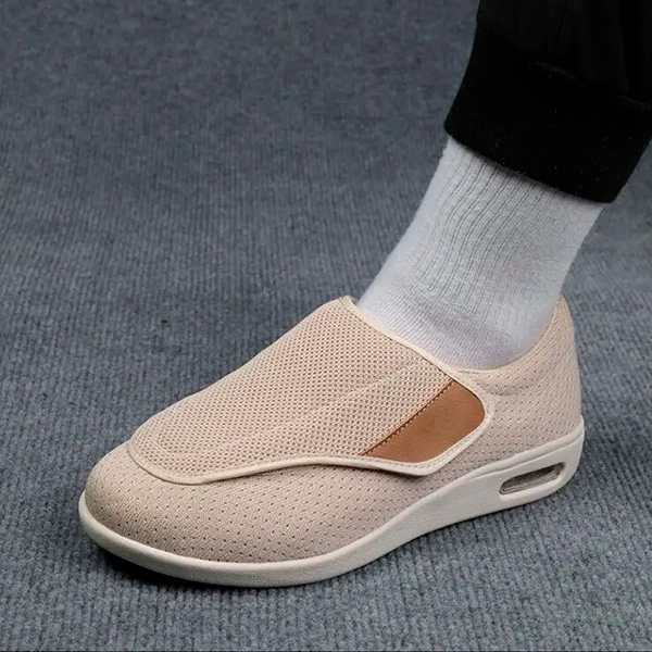 Wide Diabetic Shoes for Swollen Feet