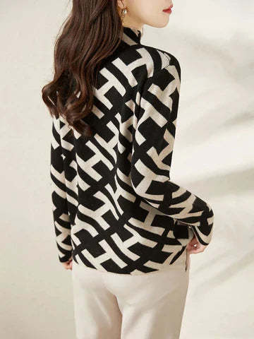 Elegant geometric sweatshirt