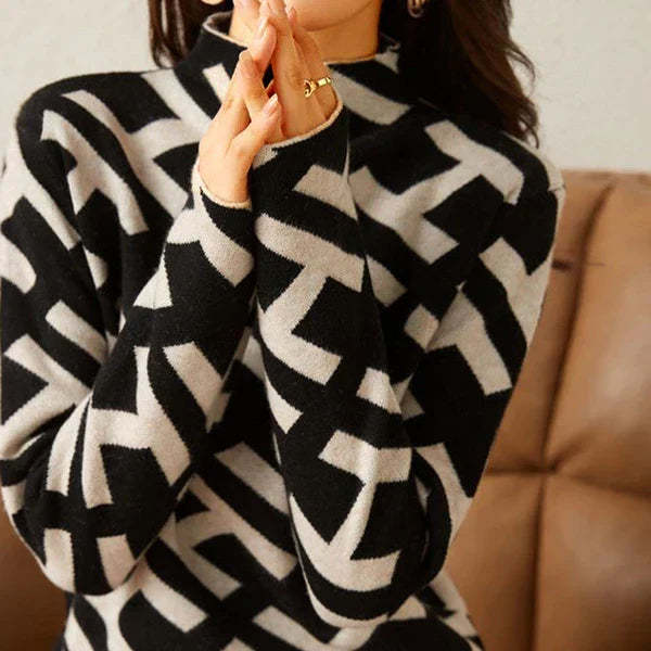 Elegant geometric sweatshirt