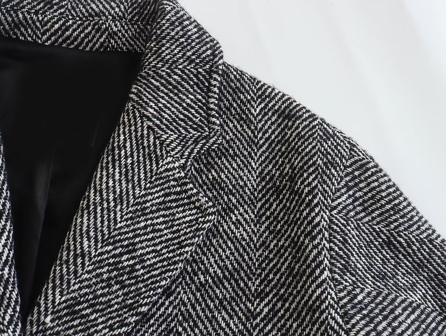 Women's Herringne Pattern Overcoat