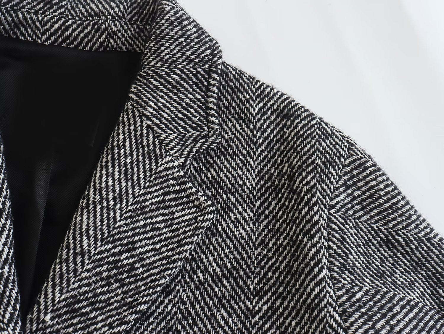 Women's Herringne Pattern Overcoat