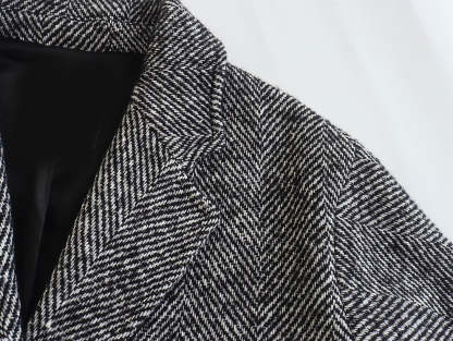 Women's Herringne Pattern Overcoat