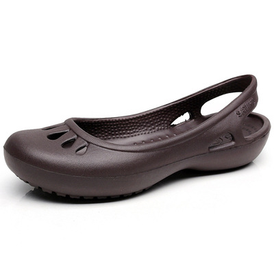 Women Clogs Jelly Beach Sandals Waterproof Anti Slip Nursing Shoes