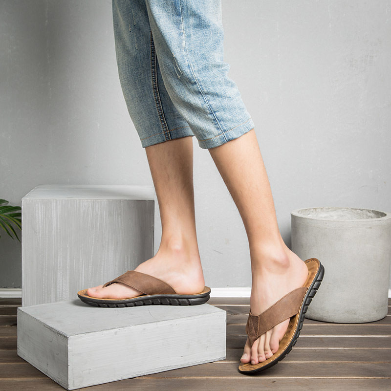 Summer New Men's Casual Leather Sandals Beach Shoes Flip Flops