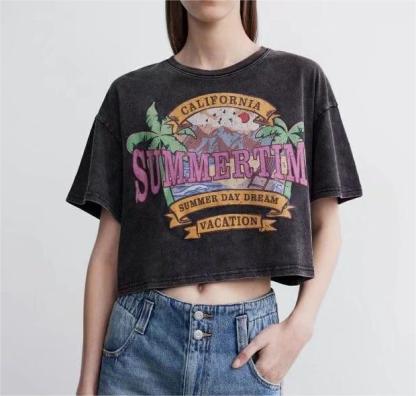 Graphic Crop Tee