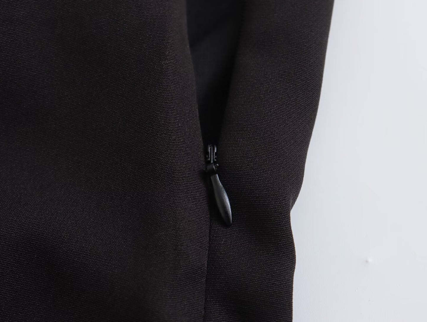 Elegant Strap w Detail Jumpsuit