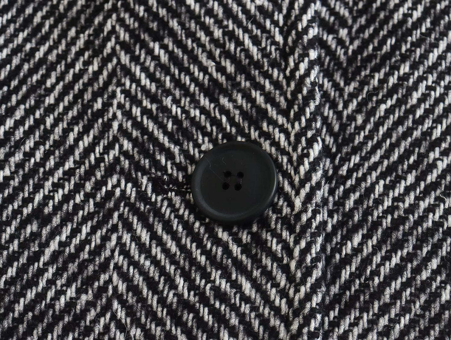 Women's Herringne Pattern Overcoat