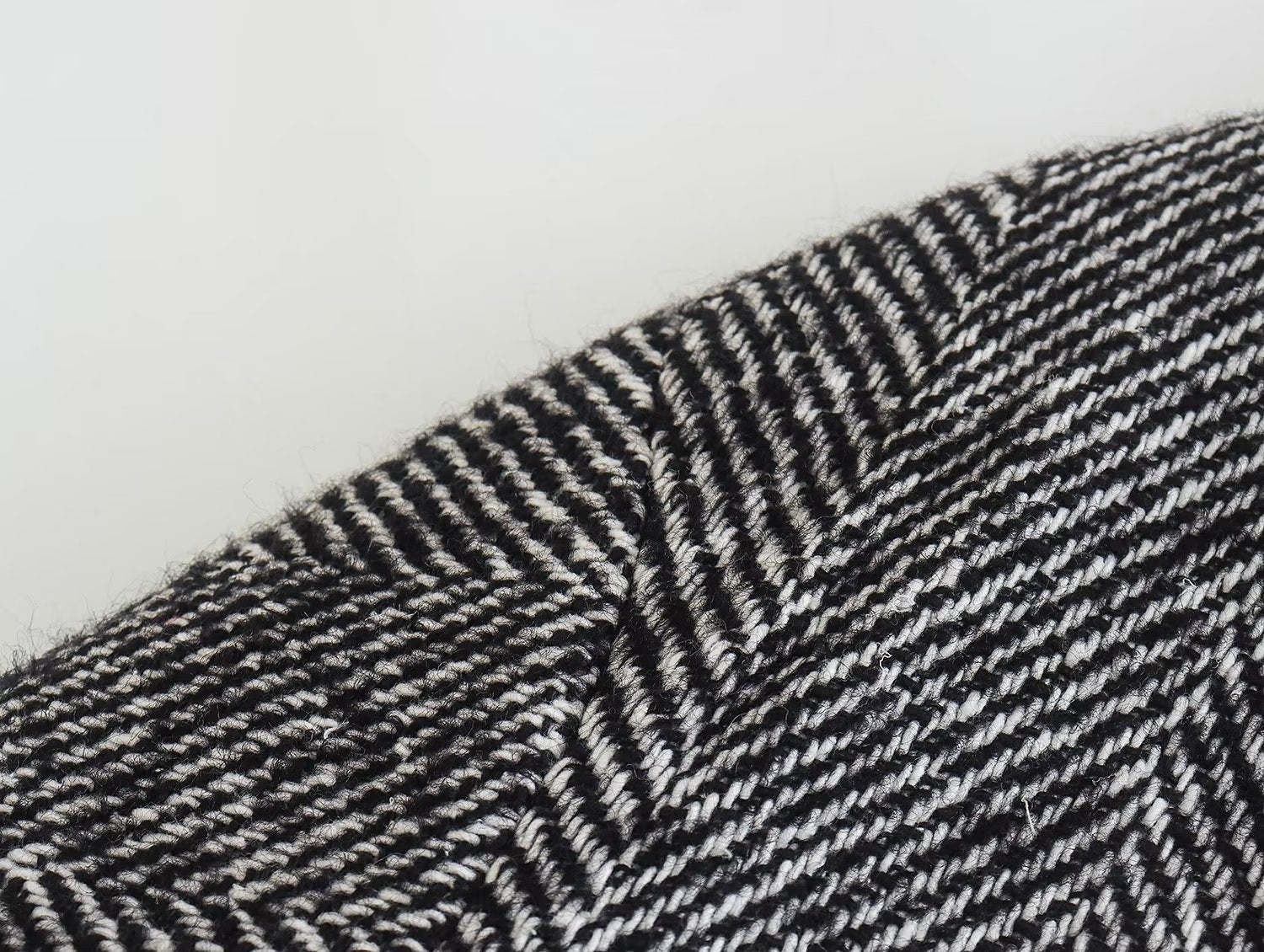 Women's Herringne Pattern Overcoat