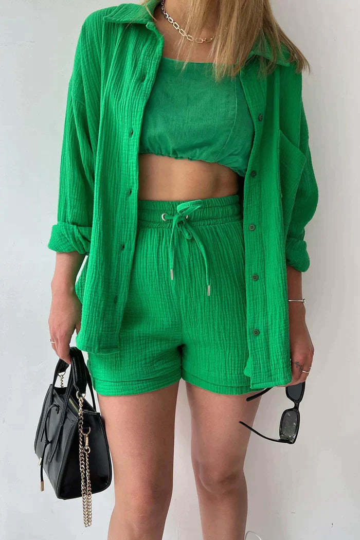 Two-piece set with long sleeves and shorts