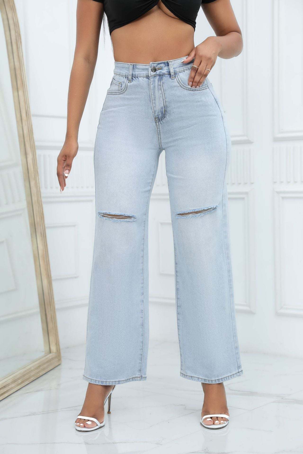 Wide-Leg Jeans