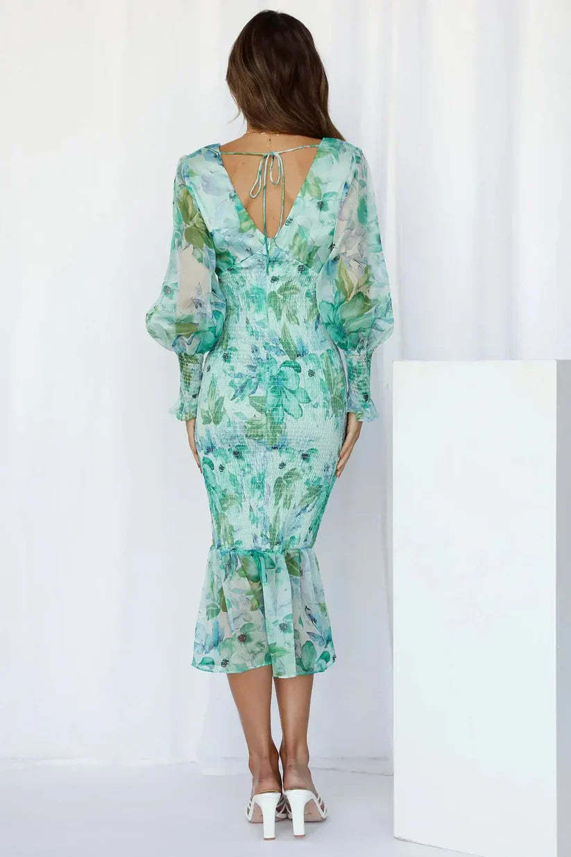 Chic Ruffled Floral Dress