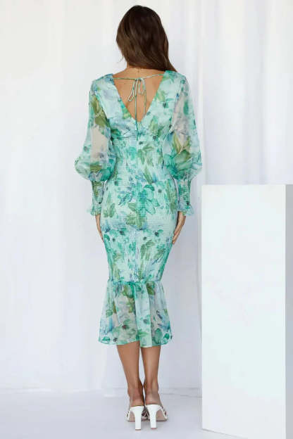 Chic Ruffled Floral Dress