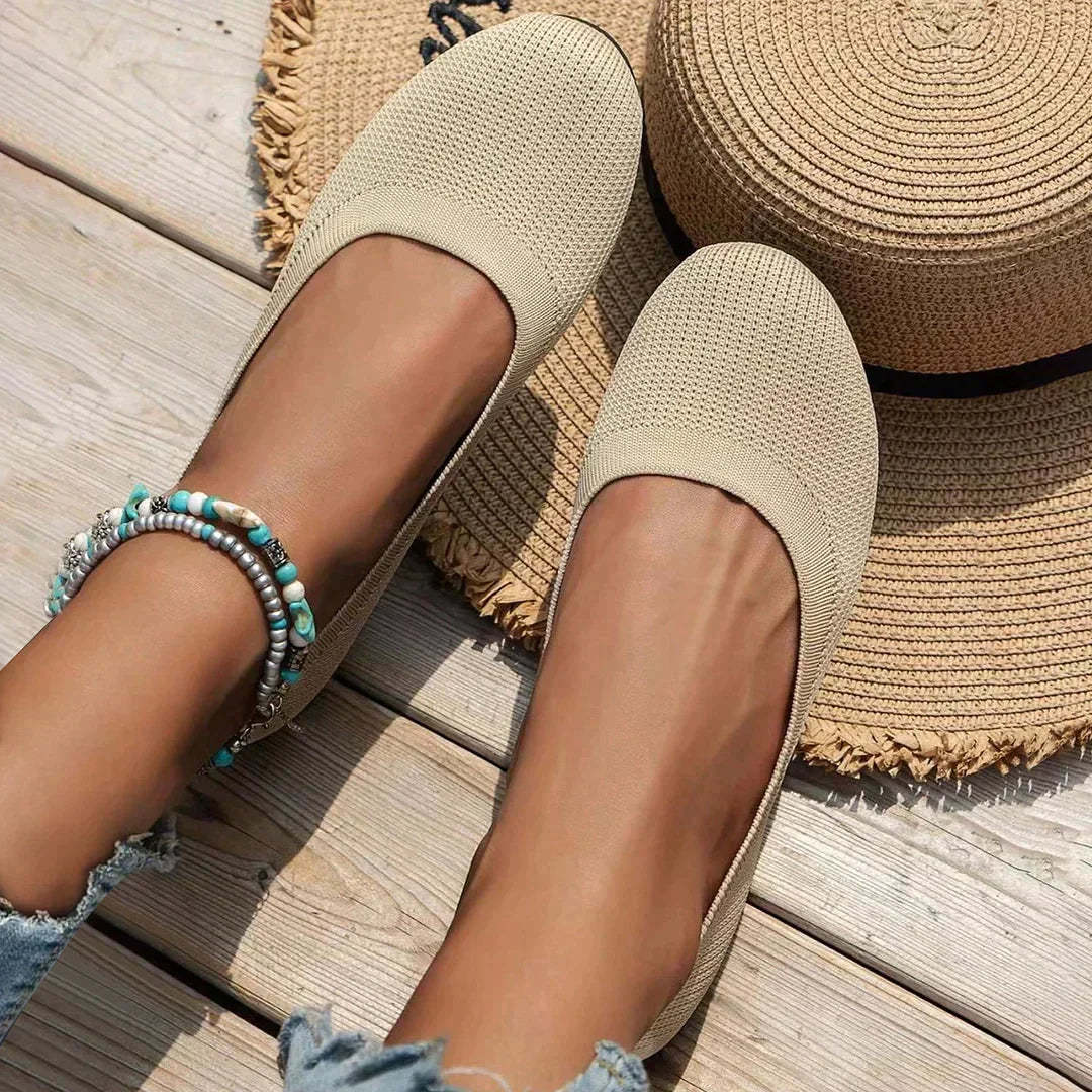 Slip-on orthopedic shoes