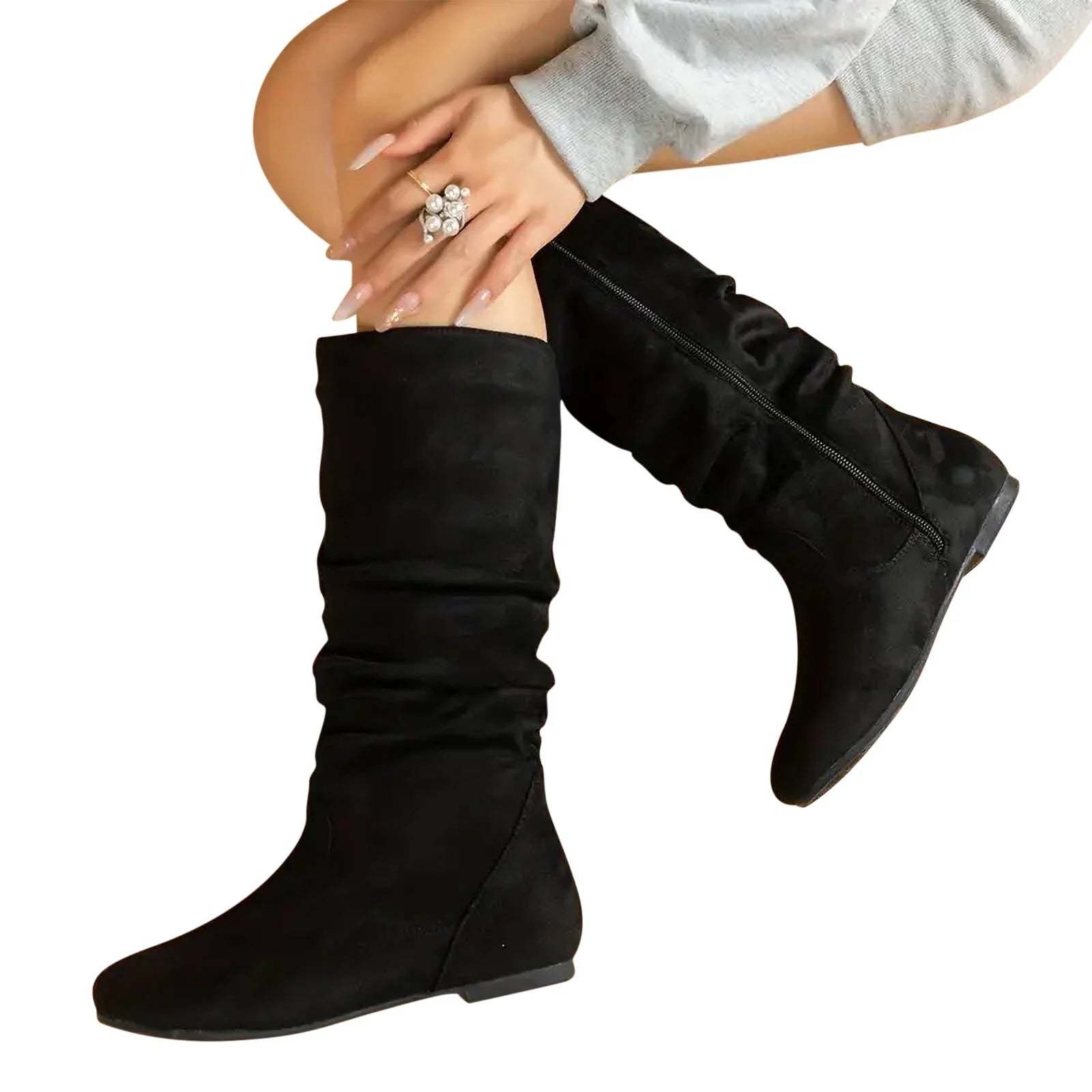High boots with flat sole