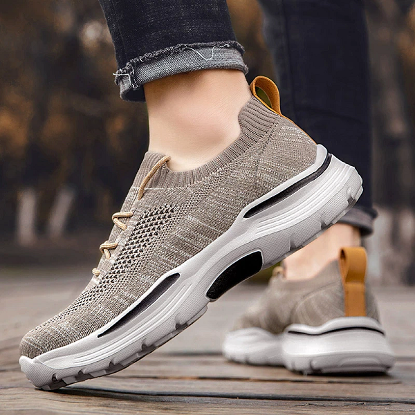 Men’s Wide Fit Trainers