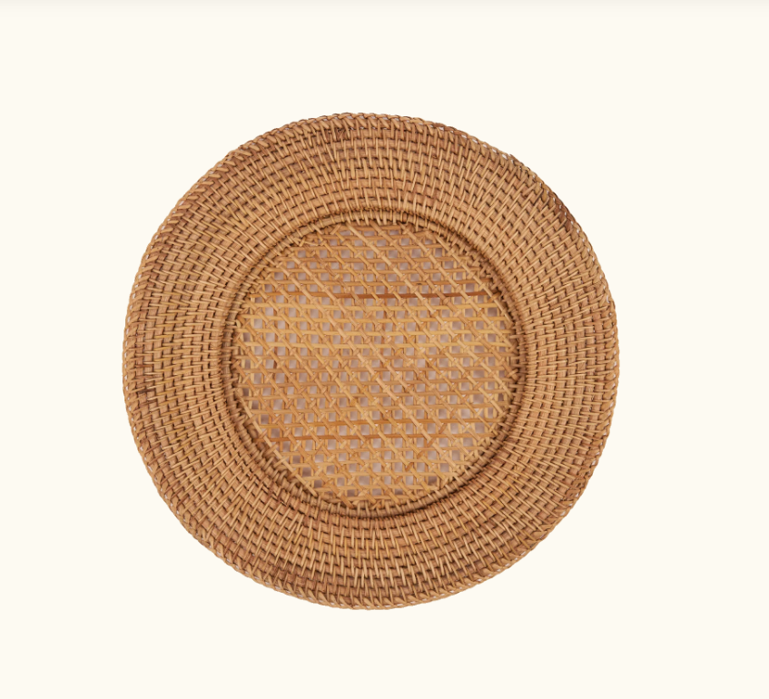 Charge rattan placemat