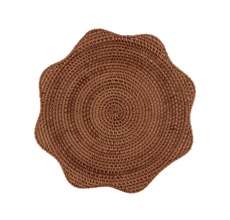 Scallop rattan placemat