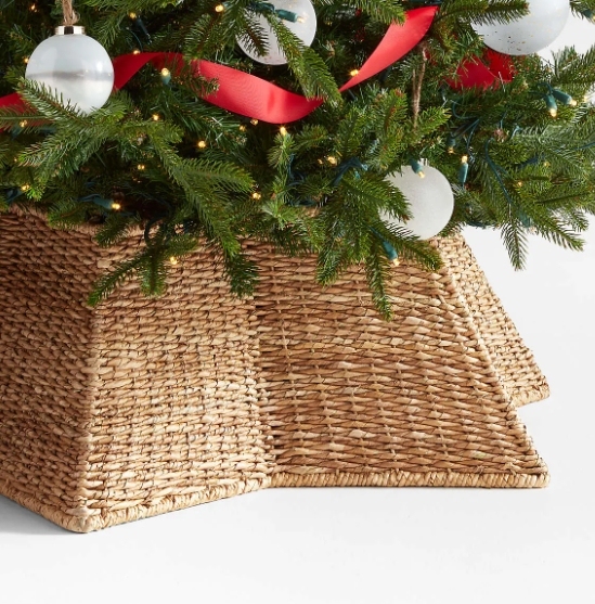 Rattan Christmas tree skirt