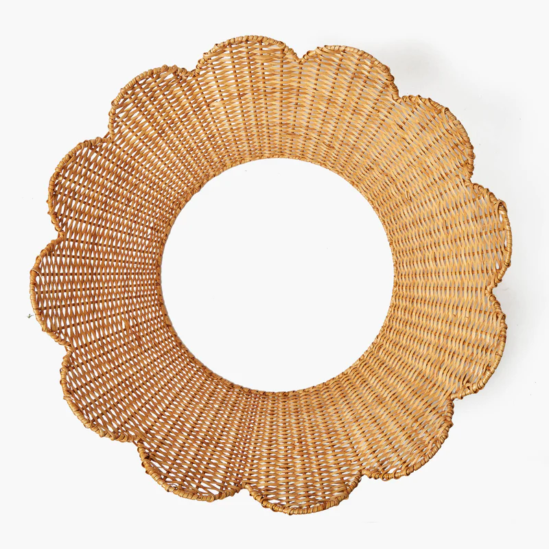 Rattan tree skirt