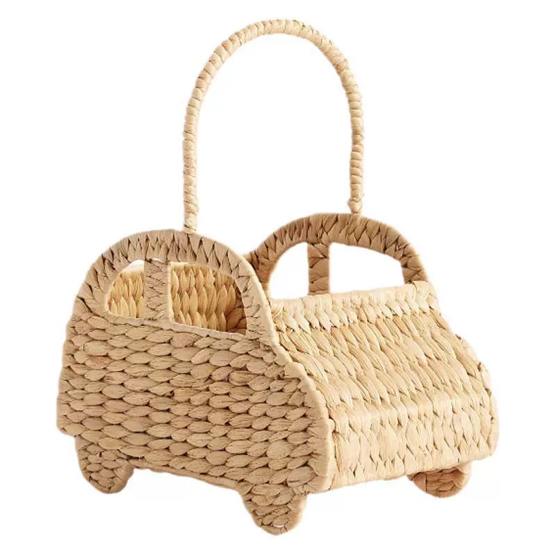 Water hyacinth basket