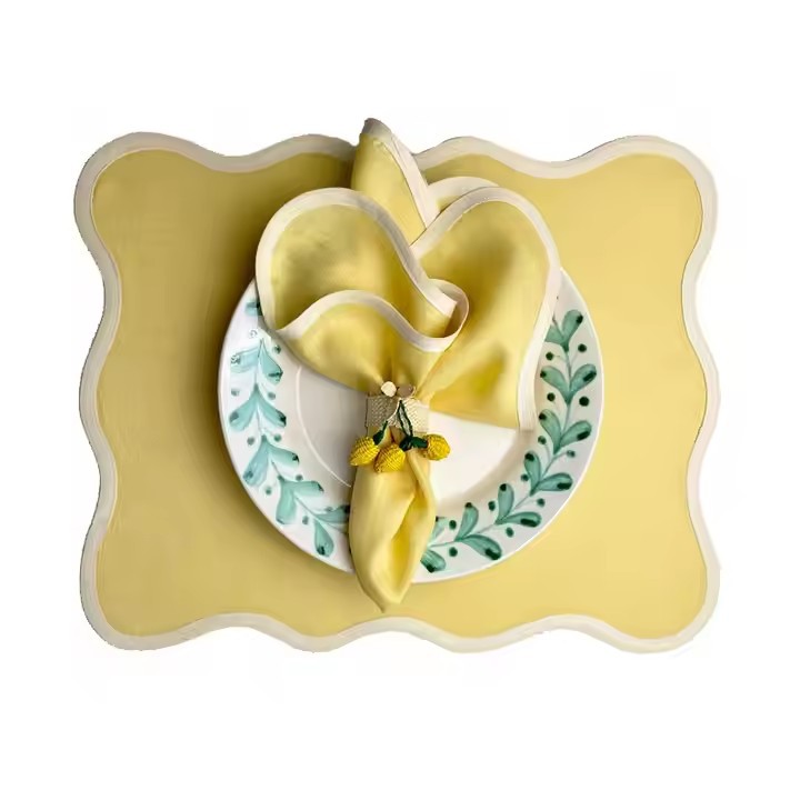 Scallop placemat