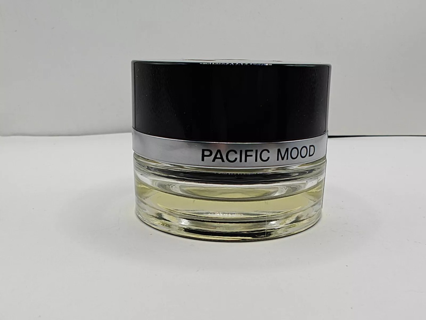 Mercedes Benz C E GLE GLC S Class Pacific Mood Fragrance Interior Perfume A0008990900