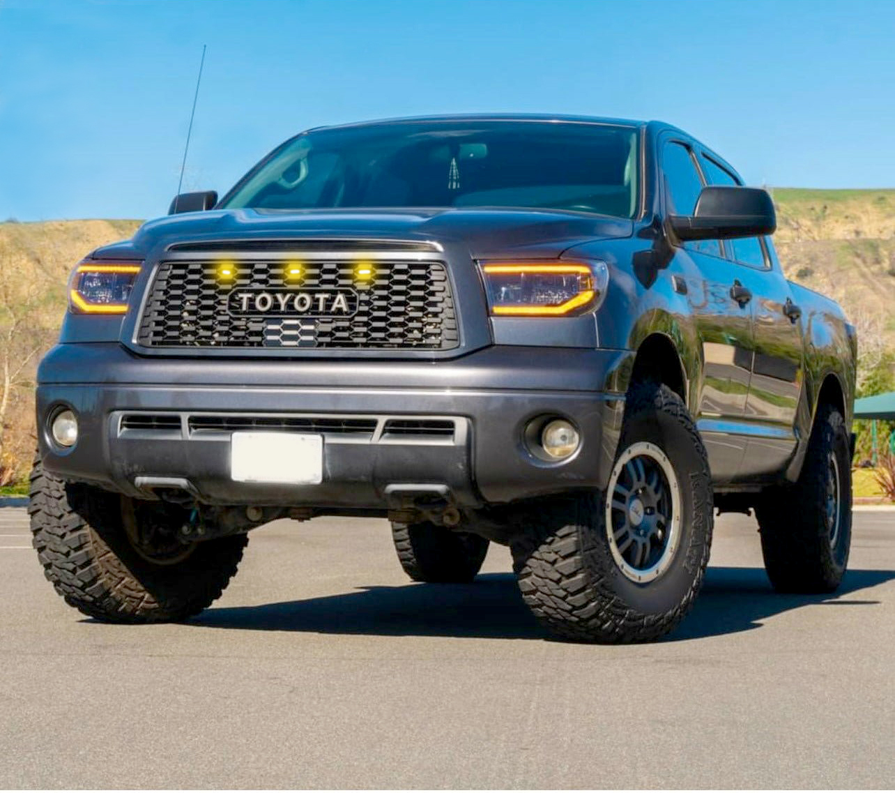 Front Grille For 2010-2013 Toyota Tundra Trd Pro Grill W/ LED Lights