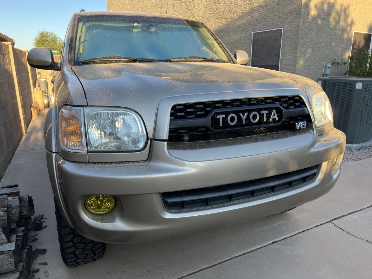 For 2005-2007 Toyota Sequoia Grille Matte Black Front Grill W/ Letters & LED Lights