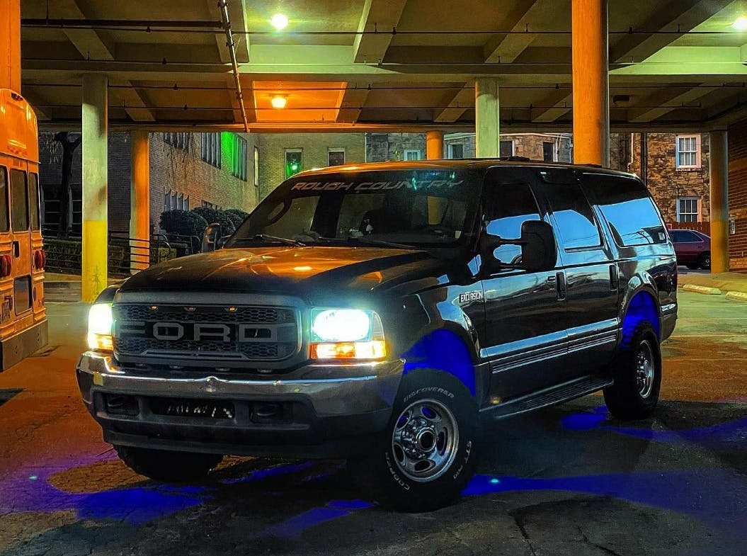 Front Grille For 1999-2004 Ford F250 F350 Super Duty Raptor Style Grill w/ LED Matte Black