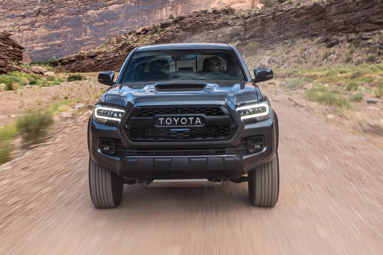 For 2016-2023 Toyota Tacoma Front Bumper Grill With Letter & Garnish Sensor