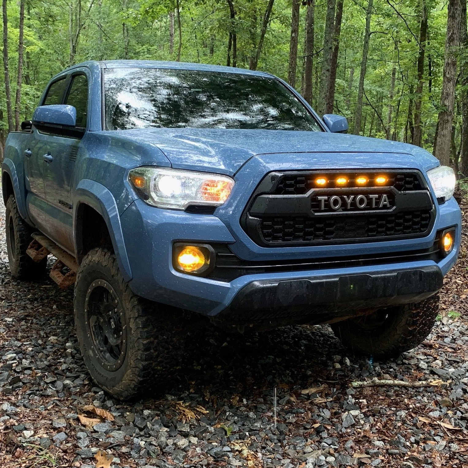 Front Grill For 2016-2022 Toyota Tacoma TRD Pro Grille With LED Lights