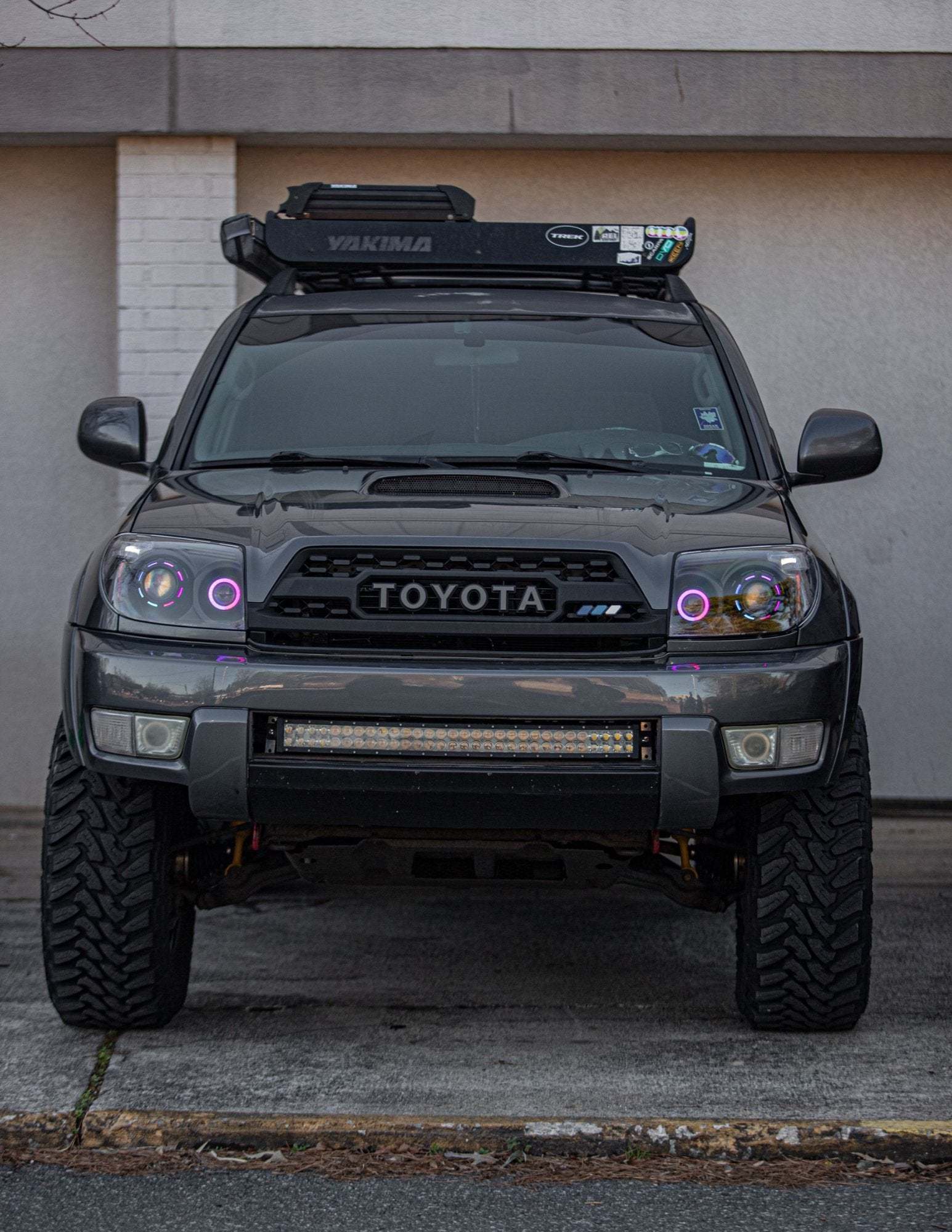 Black Front Grille For Toyota 4Runner 2003-2005 Grill w/Light w/Letter