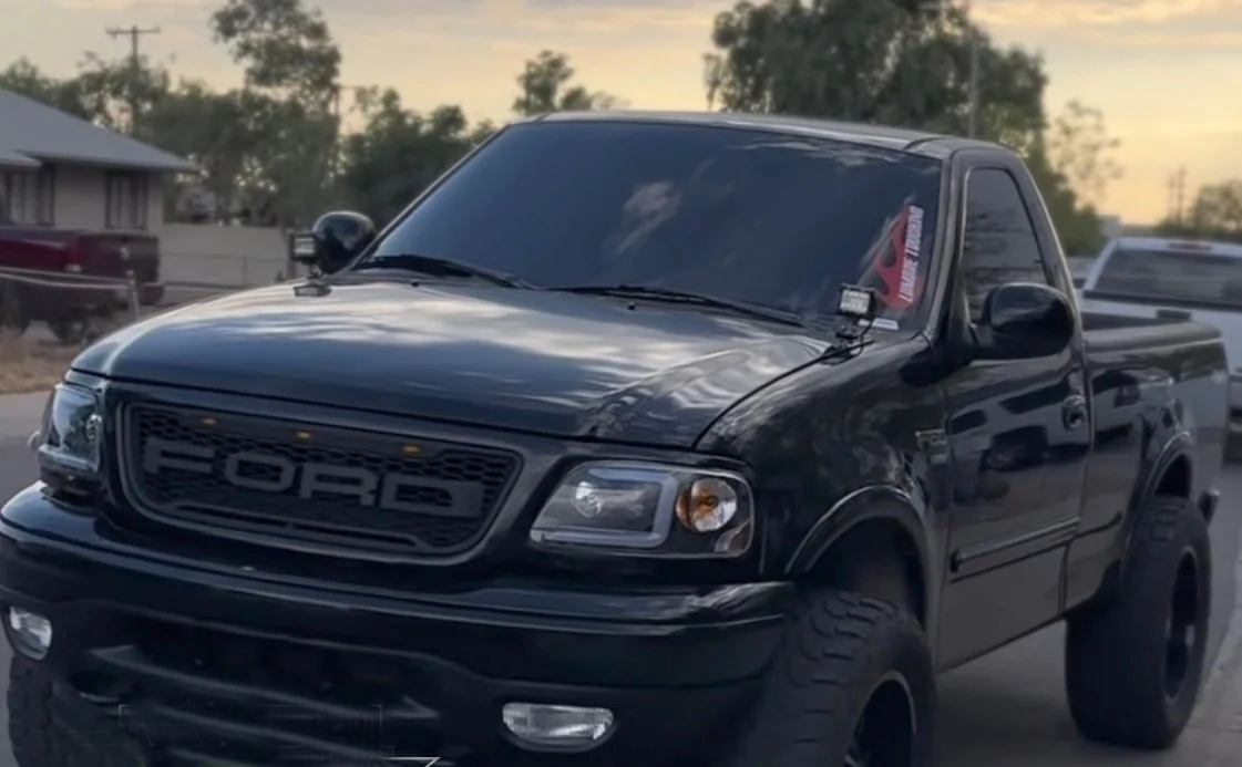 For 1999-2003 Ford F150 Grill Raptor Style Front Grille W/Letter Hood Mesh Matte Black