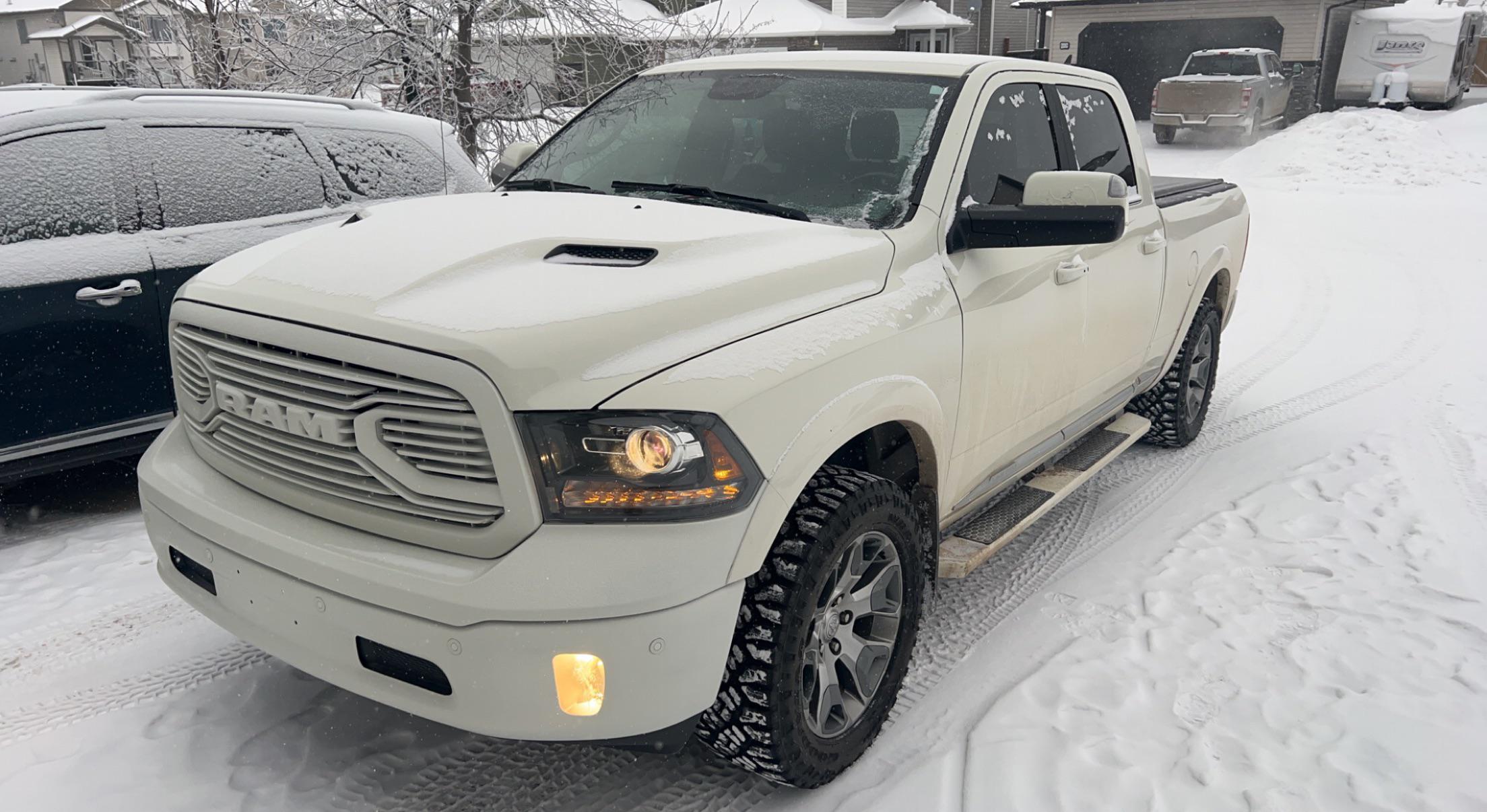 For 2013-2018 Dodge Ram 1500 Front Grill Upgrade Big Horn Style Grille Mesh Glossy White