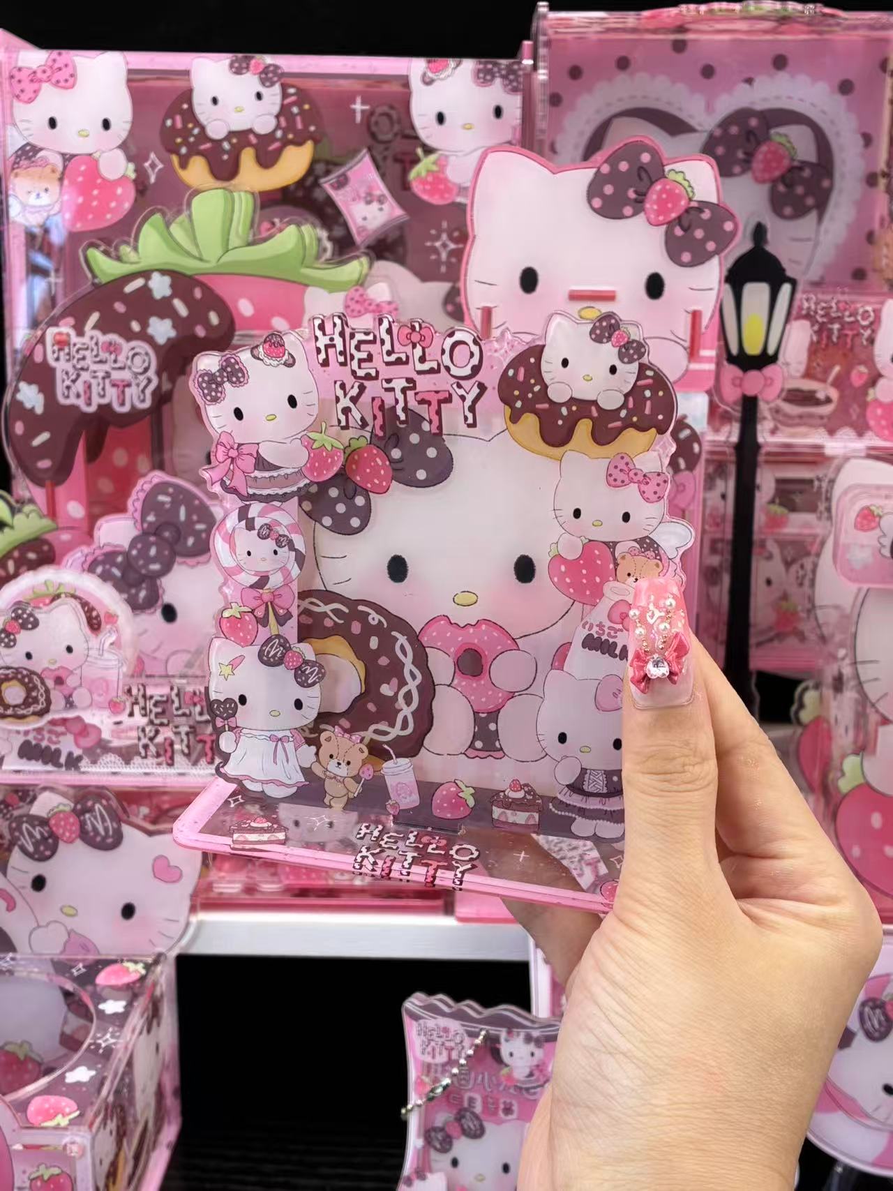 Hello Kitty Strawberry Chocolate Series