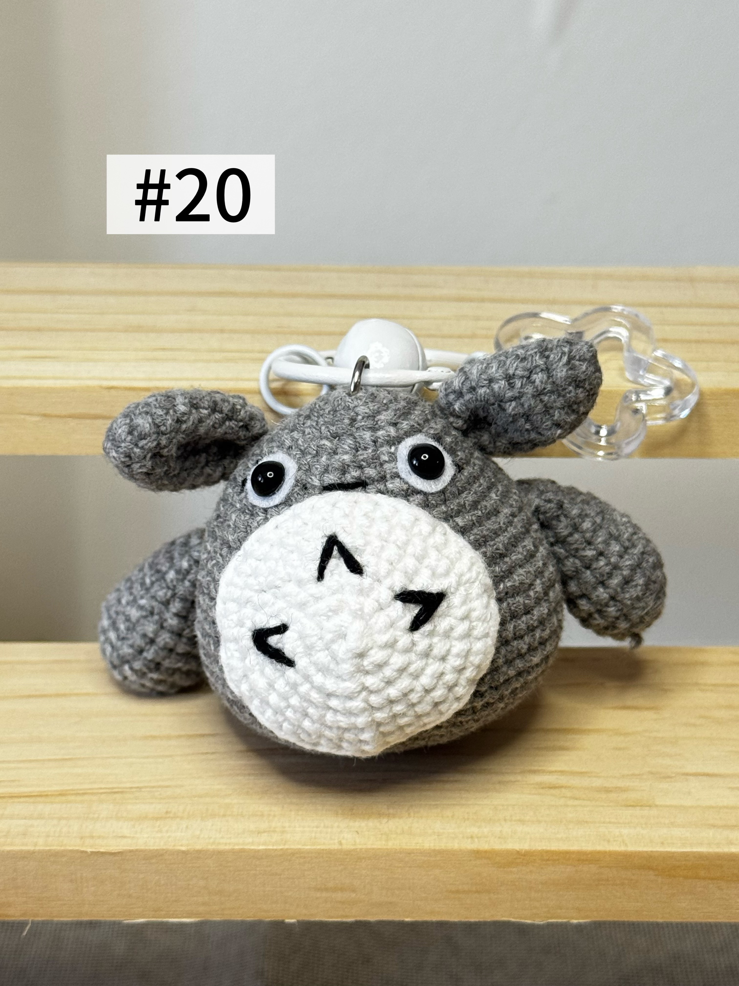 Hand-knitted series of small motors using pure hand-knitting techniques.