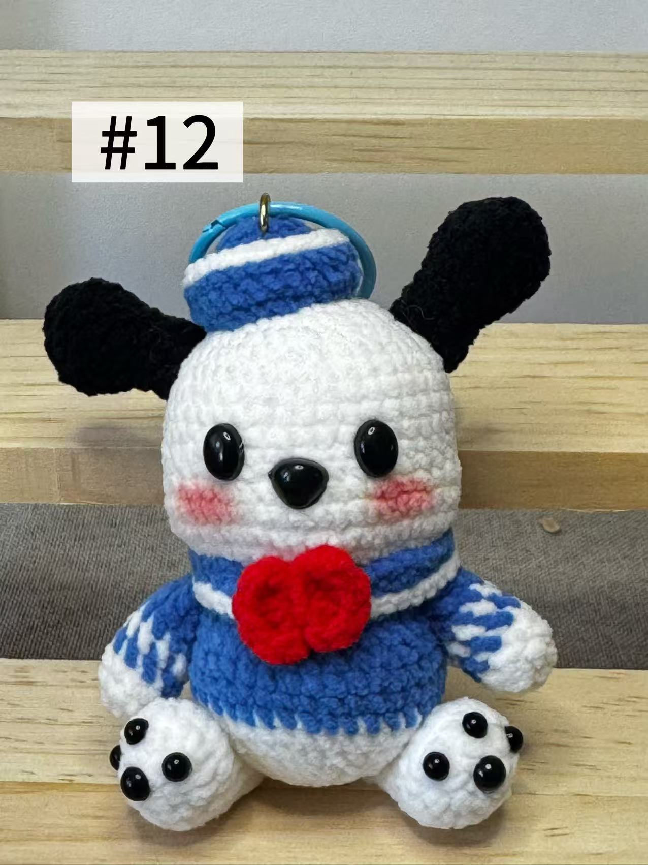 Hand-knitted series of small motors using pure hand-knitting techniques.