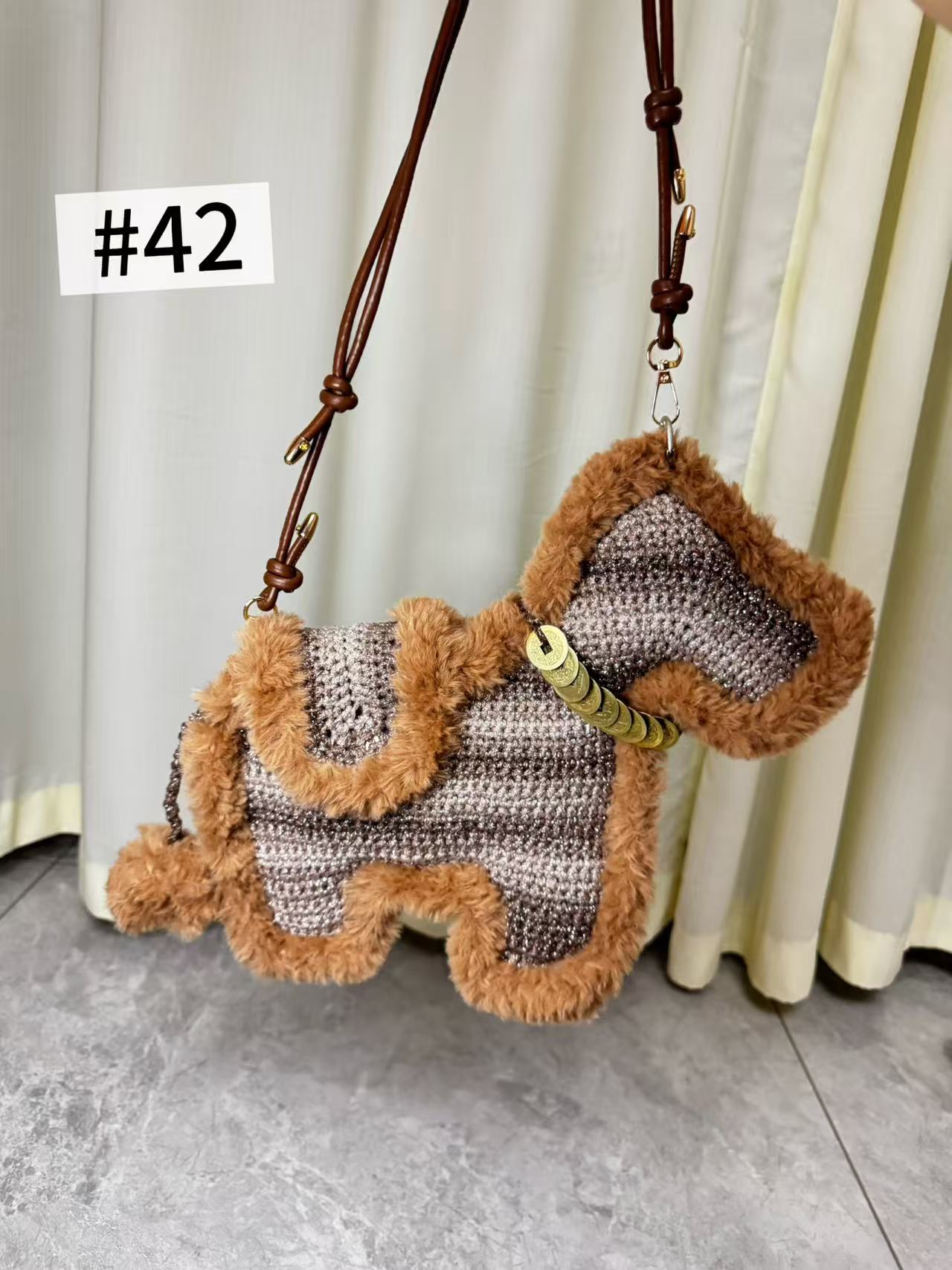Hand-knitted series of small motors using pure hand-knitting techniques.
