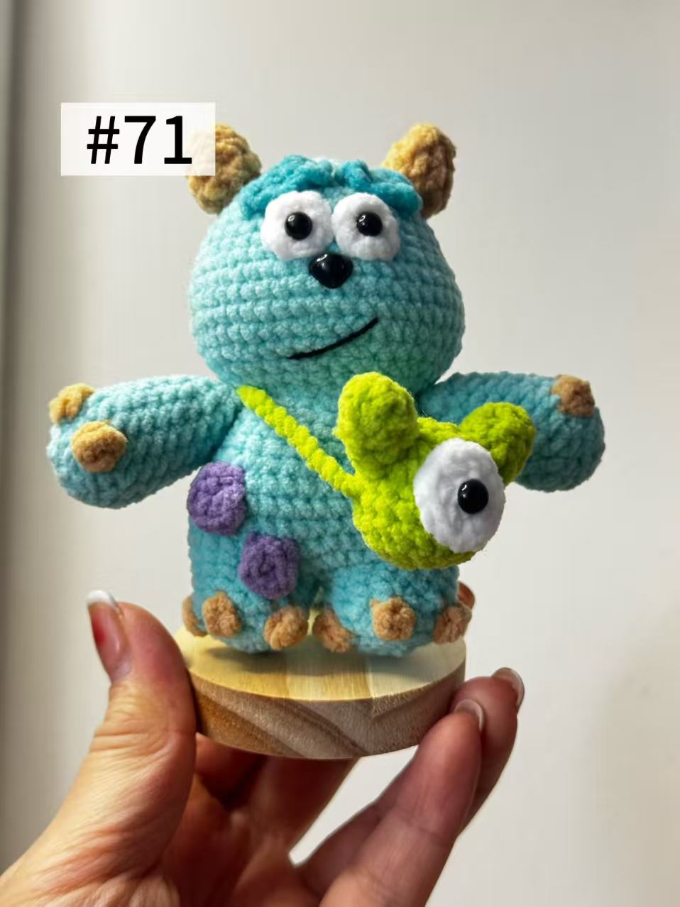 The “Crochet Stars” collection of hand-crocheted items is constantly being updated.