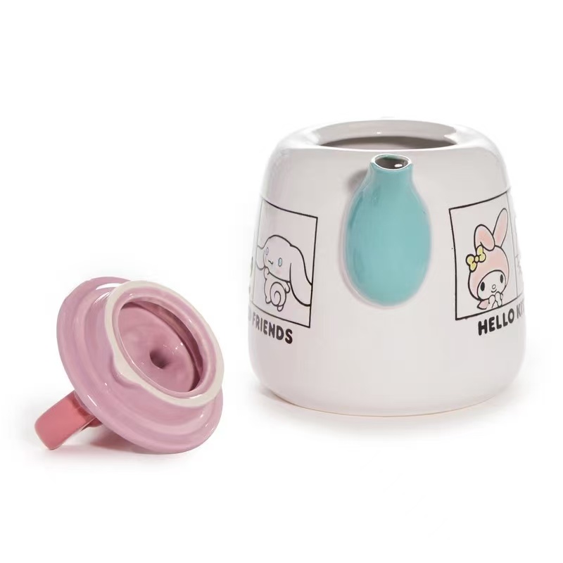 SANRIO FAMILY teapot