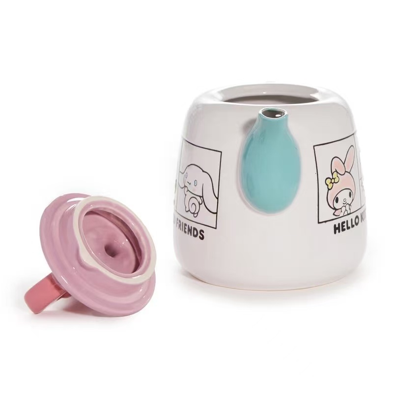 SANRIO FAMILY teapot