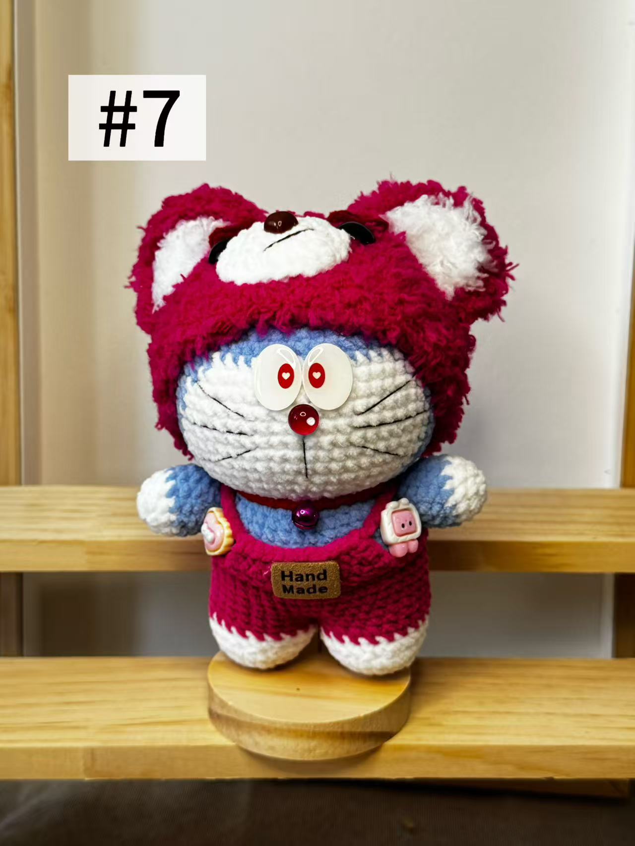 Hand-knitted series of small motors using pure hand-knitting techniques.