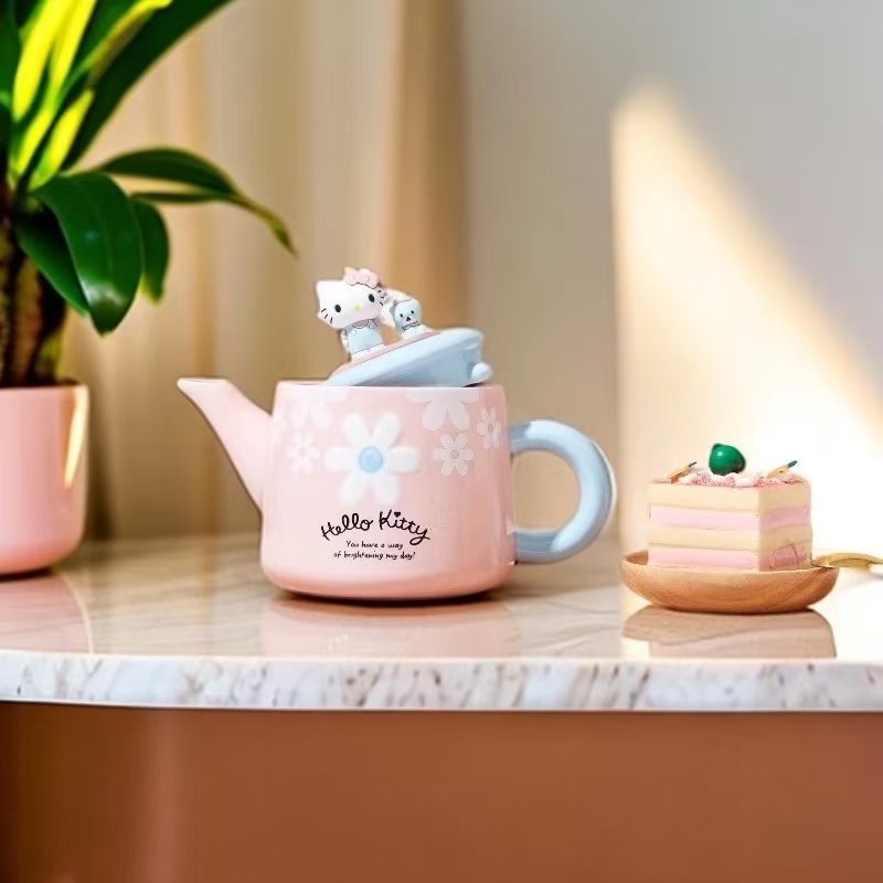 HELLOKITTY teapot