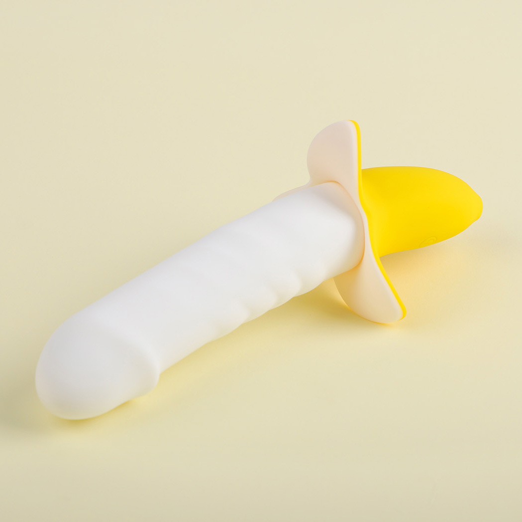  G-SPOT VIBRATING  PULSE BANANA DILDO