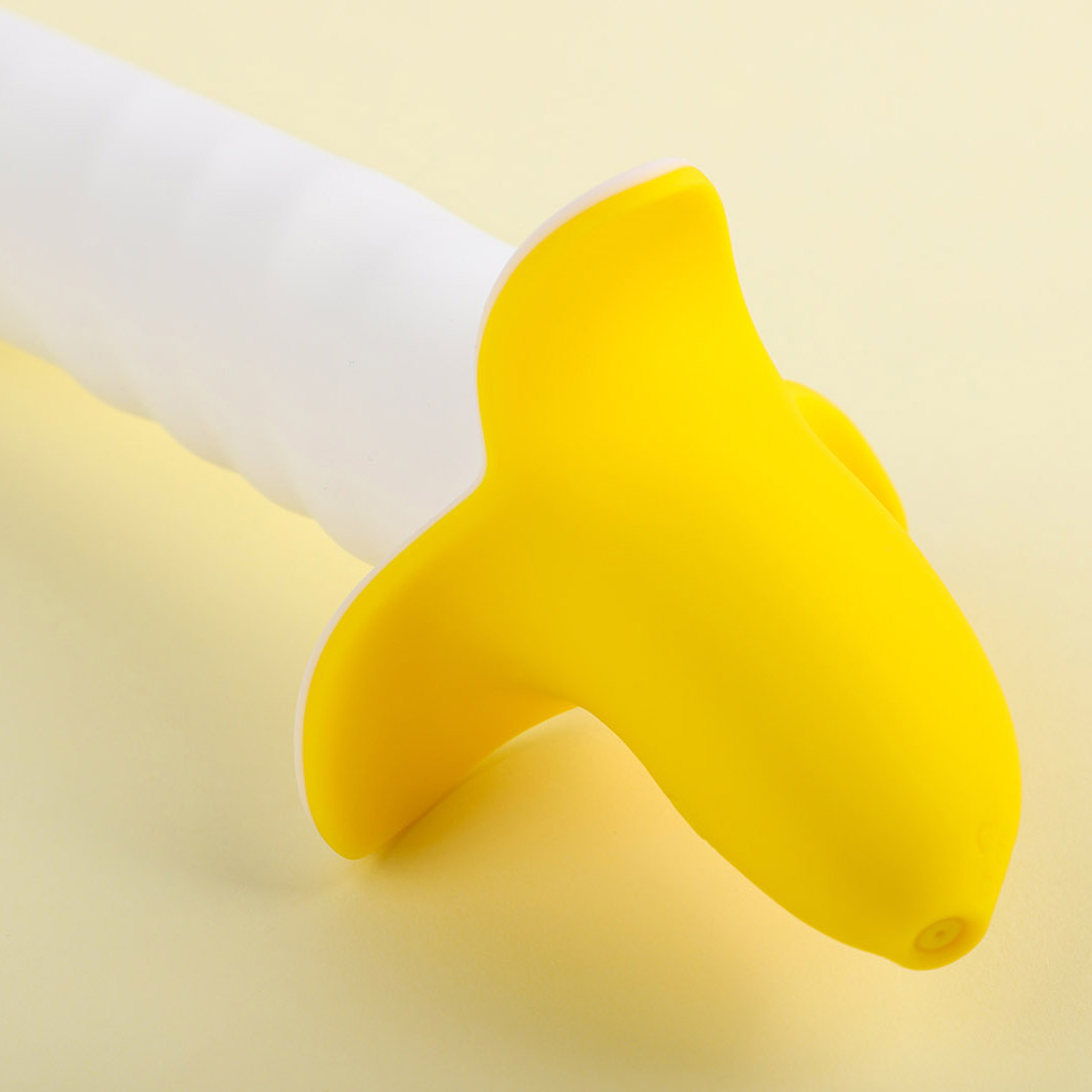  G-SPOT VIBRATING  PULSE BANANA DILDO
