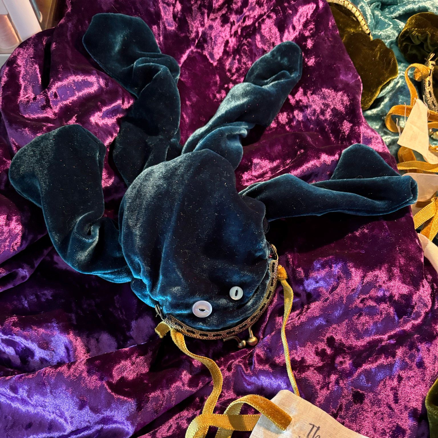 🐸👛Velvet, Frog Coin Purse